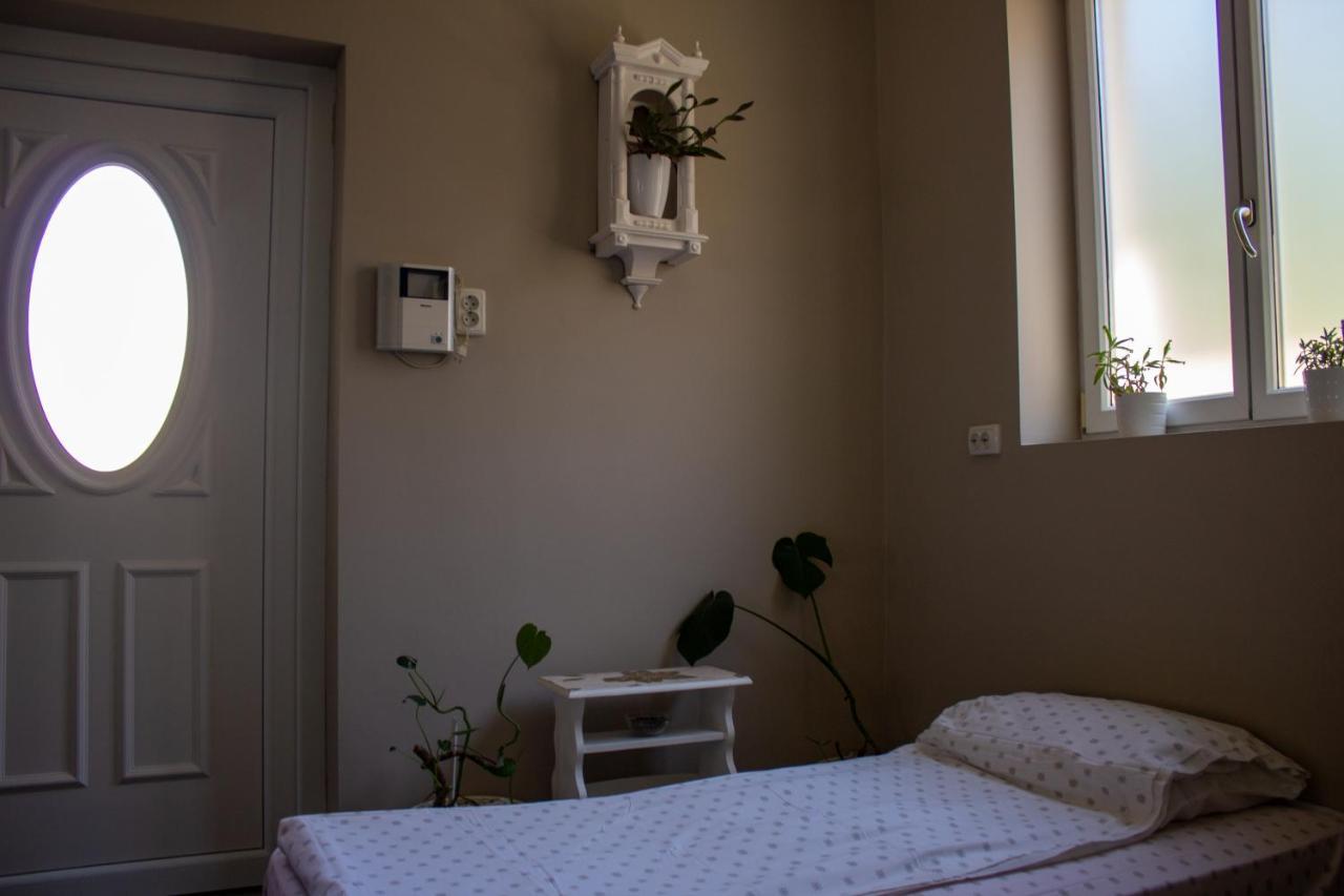 Yox Apartment 1 Oradea Εξωτερικό φωτογραφία